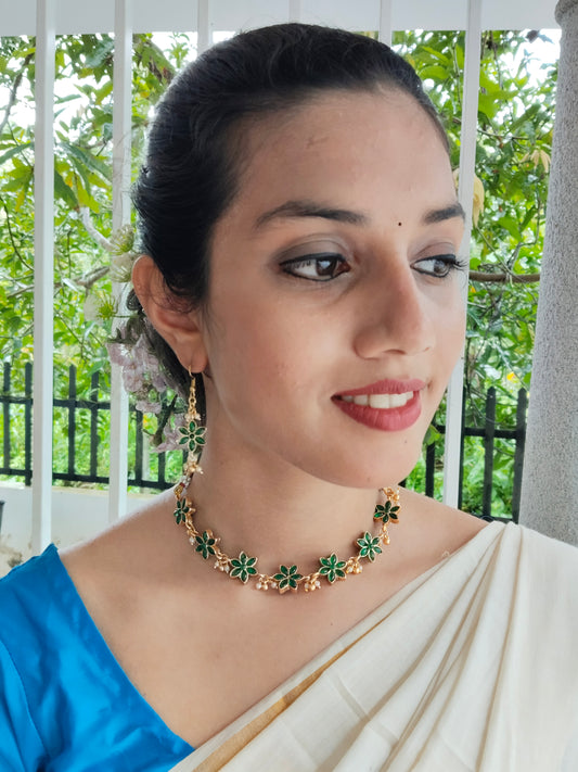 Phoolvati Budget Friendly Traditional Floral Design Reversible Necklace Set