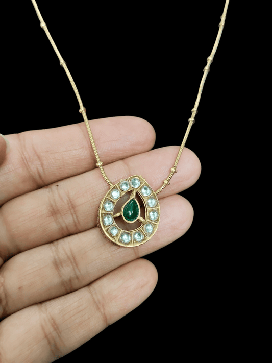 Majestic Emerald Royale Drop Simple and Beautiful Traditional Necklace Set