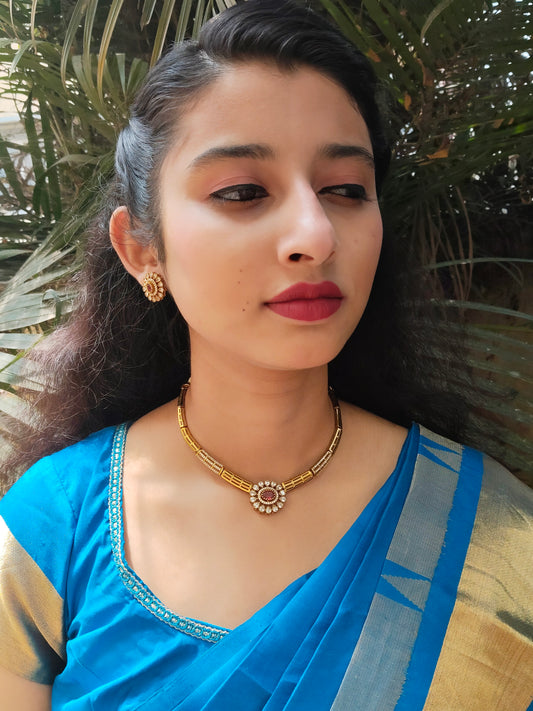 Surya Kamala Premium Quality Modern Necklace Set in Antique Gold