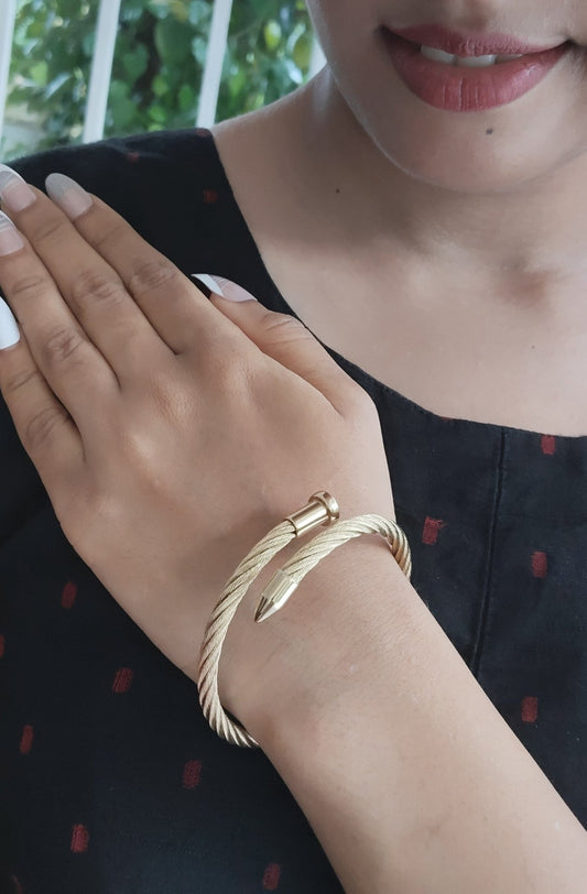 TwistForge Premium Quality Anti Tarnished Modern and Trendy Twist Openable Budget Friendly Bracelet