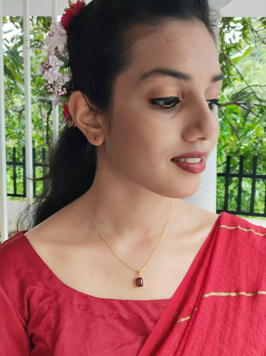 Drakshika Budget Friendly Gold Plated Simple and Elegant Western Chain and Earring Combo Set