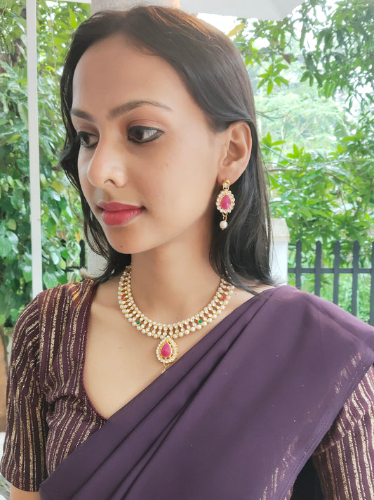Muktamaala Budget Friendly Simple and Elegant Pearl Necklace Set