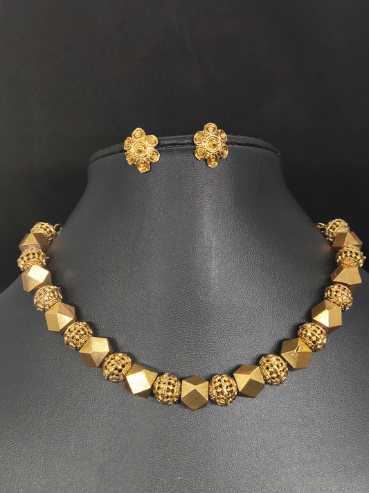 Kanakabindu Premium Quality Antique Gold Stylish and Traditional 22k Gold Plated Necklace Set