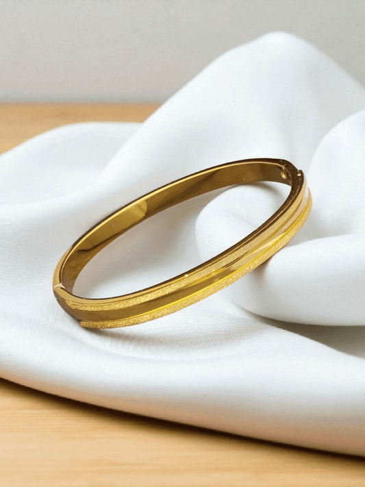 Vaidehi Premium Quality Budget Friendly Anti-Tarnished Openable Free Size Kada Bangle