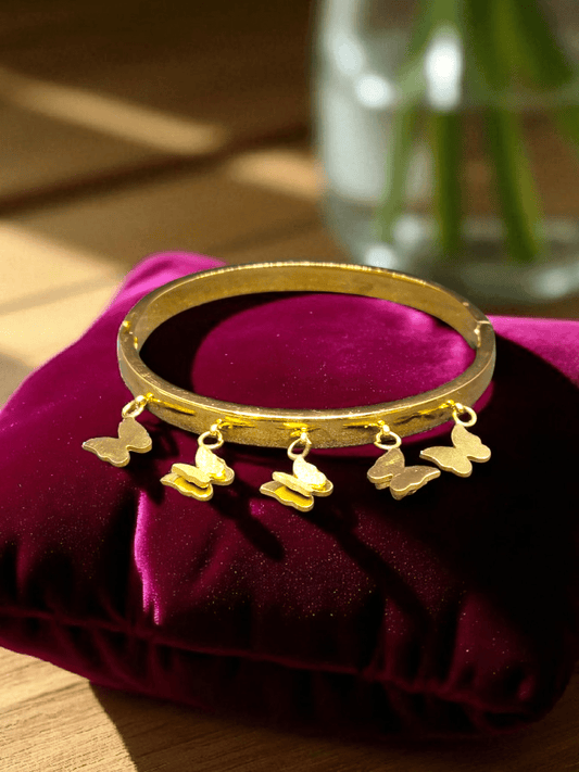 FlightGlow Premium Quality Budget Friendly Anti-Tarnished Openable Free Size Kada Bangle