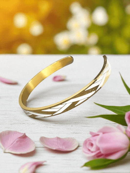 BoldMark Premium Quality 18K Gold Plated Open Type Unisex Free Size Kada Bangles