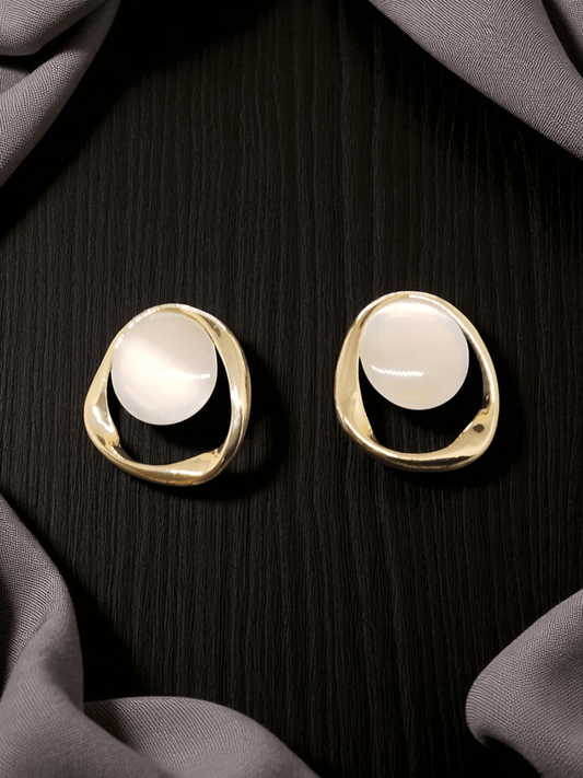 GlowSphere Budget Friendly Trendy and Elegant Western Earring