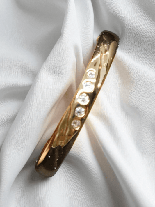 GleamTrail Premium Quality 18k Gold Plated Simple and Elegant Ring