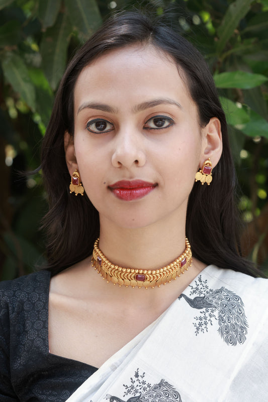 Lakshmimudra Elegant and Beautiful Traditional Statement Choker Set with Lakshmi Coins