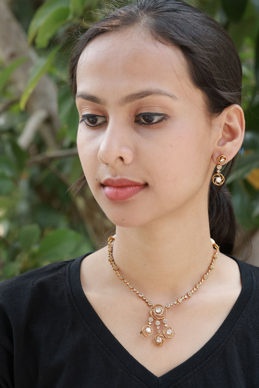 RaginiRoja Floral Design AD Stoned Necklace Set