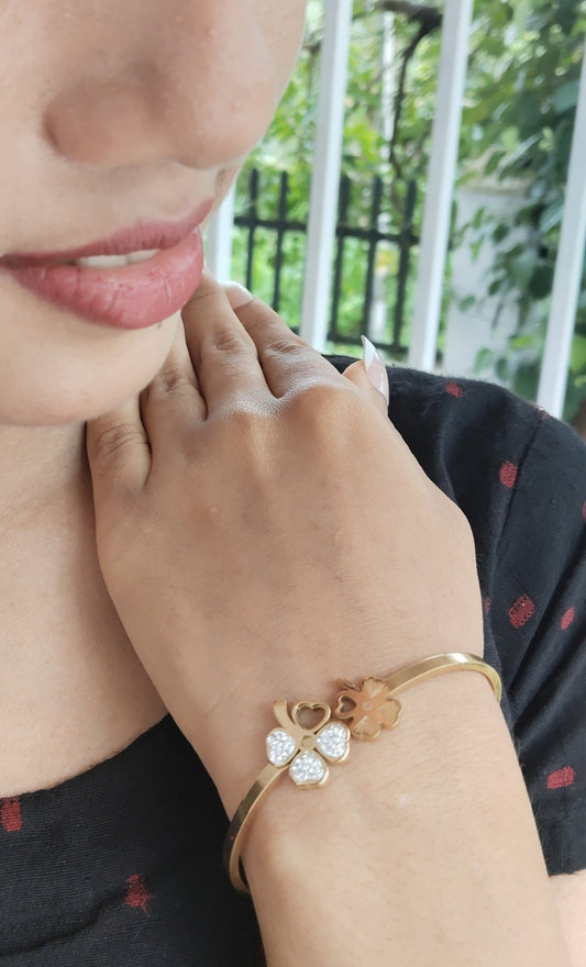 BlissPetal Premium Quality Budget Friendly Anti-Tarnished Openable Free Size Kada Bangle