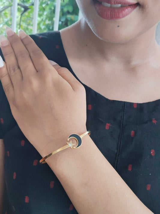 MoonDream Premium Quality Budget Friendly Anti-Tarnished Openable Free Size Kada Bangle