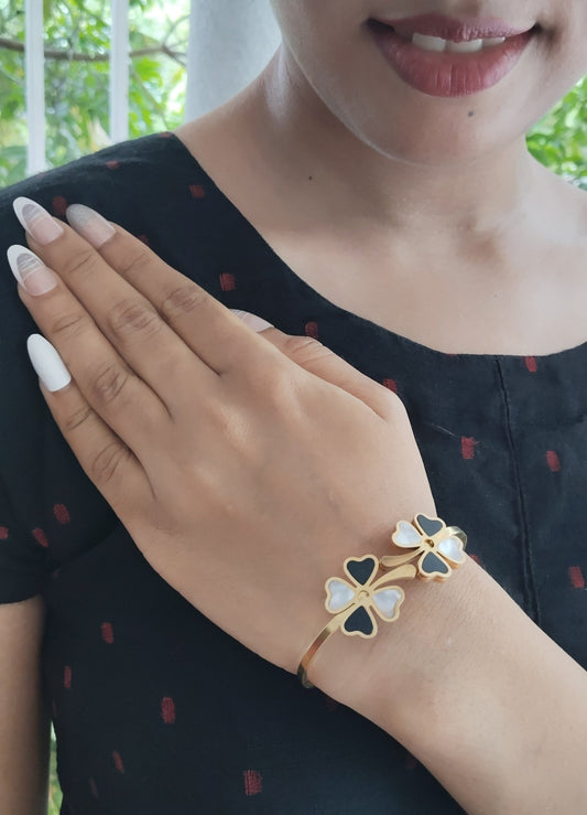 DualFlora Premium Quality Budget Friendly Anti-Tarnished Openable Free Size Kada Bangle