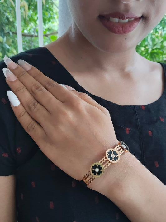 Kamalamudra Premium Quality Budget Friendly Anti-Tarnished Openable Free Size Kada Bangle