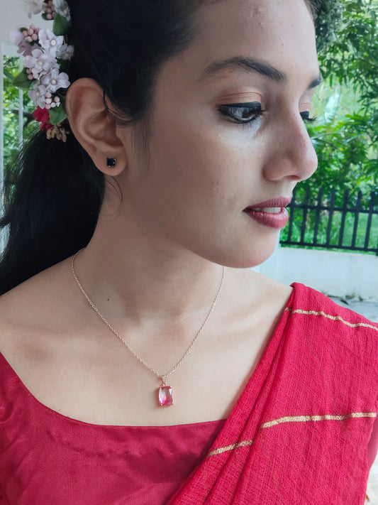 Isla Glow Crystal Premium Quality 18k Gold Plated Simple and Elegant Western Chain with Pendant available in 2 colors