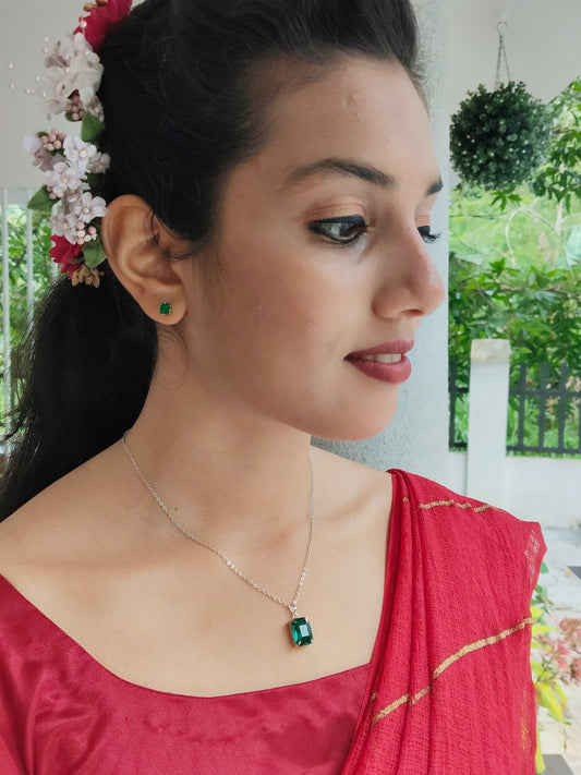 Vaiduryani Budget Friendly Silver Plated Simple and Elegant Western Chain and Earring Combo Set