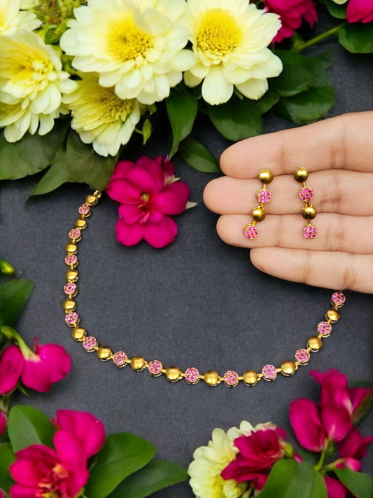 Suvarna Malar Simple and Elegant Antique Necklace Set