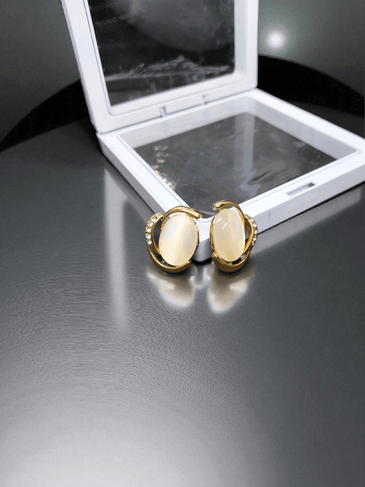 MoonNest Budget Friendly Slandered and Stylish Earring