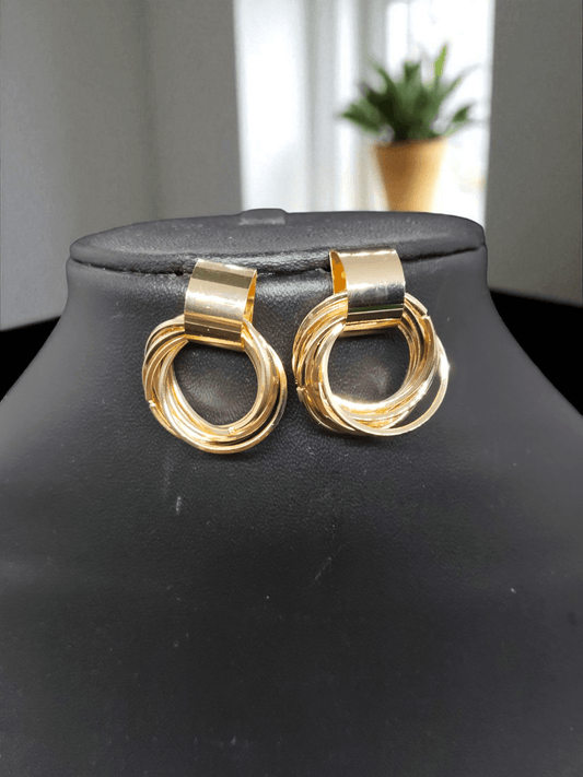 Gilded Circles Budget Friendly Light Weight Trending Simple and Stylish Hoop Earring
