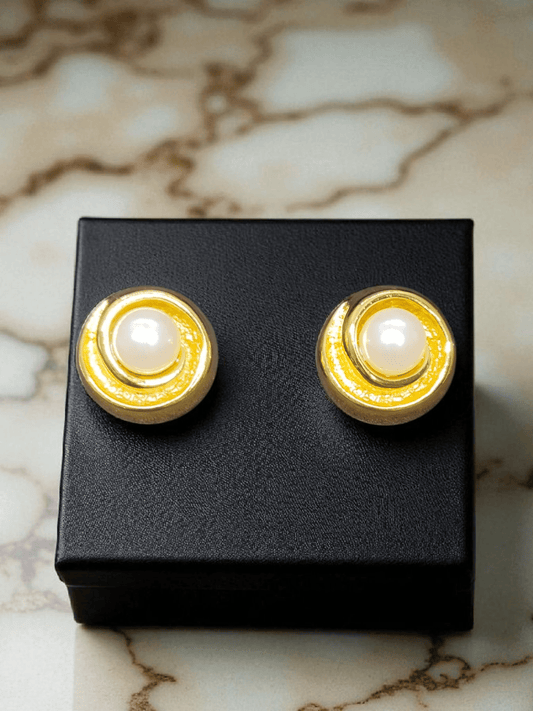PearlEcho Anti Tarnished Premium Quality Budget Friendly Stylish Pearl Earring