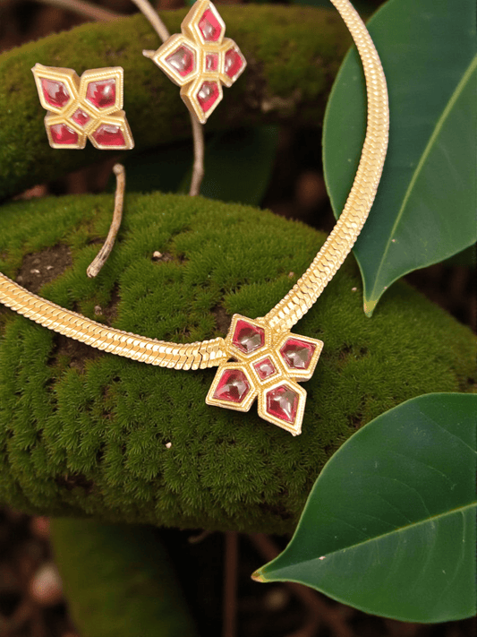 Geometric Glamour Mat finish 22k Gold Plated Attigai Traditional Necklace Set