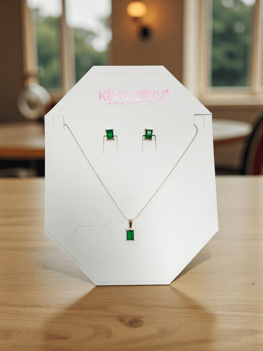 Emerald Minimal Pendant Stylish and Trending Western Chain Combo